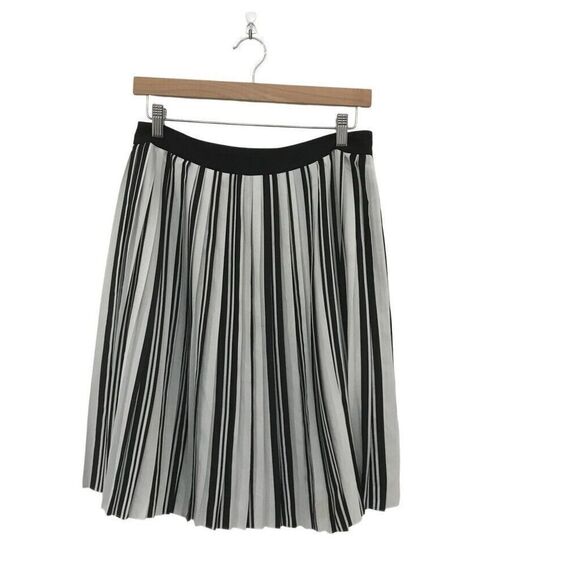 Ivanka Trump Skirt Womens Size 2 Black White Stripe Pleated Lined Career - Picture 1 of 4